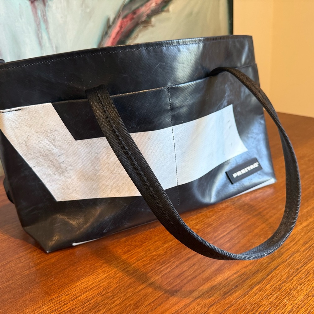 Freitag Black and White Tote Bag F560 Sterling with Shoulder pad!!!